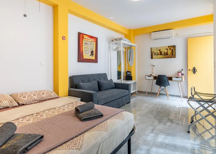 Great 35 Sq M Studio On 1St Floor In Bohemian Psyri In Athens\' Historic Center-In Vivo Apartments