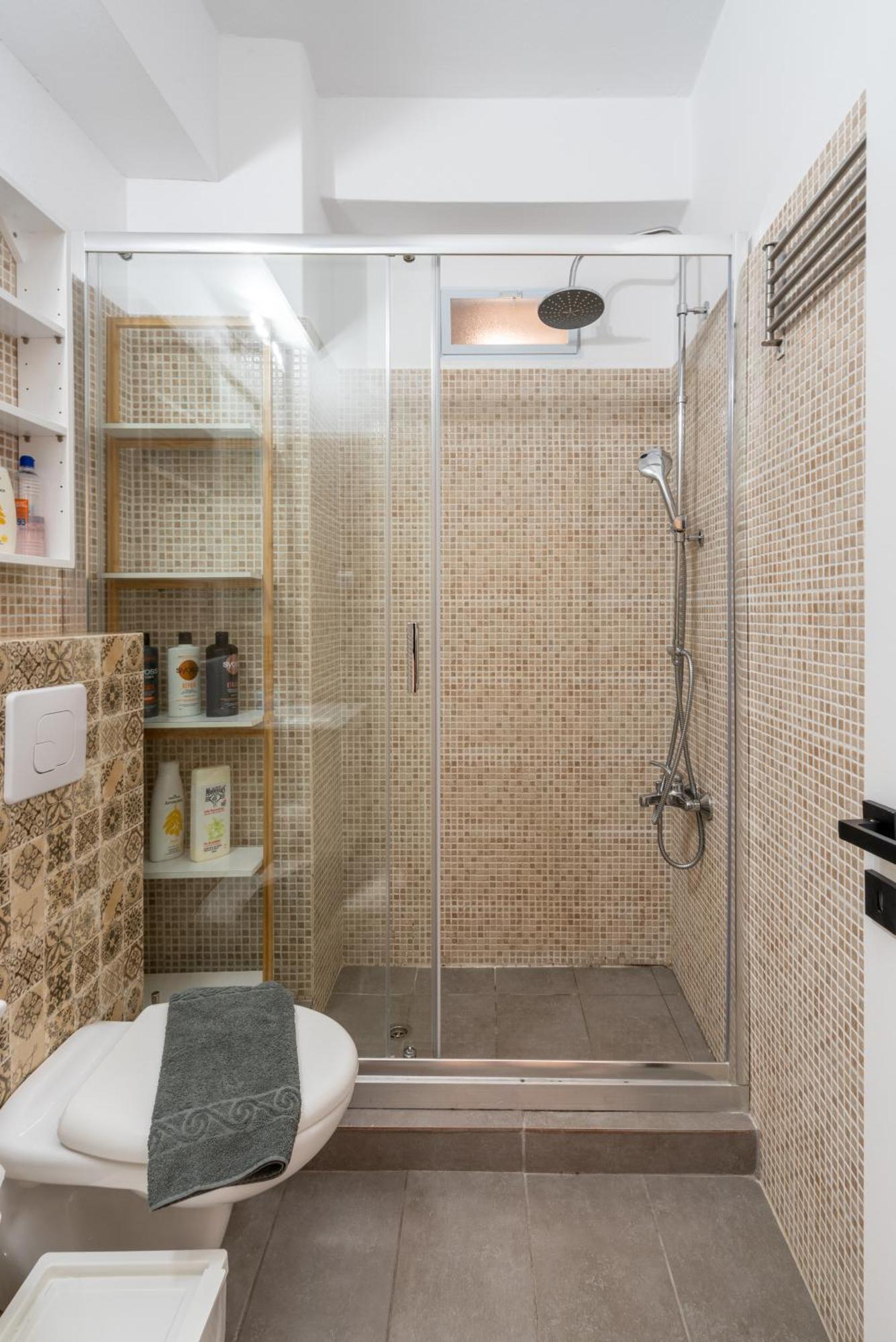 Apartment Great 35 Sq M On 1st Floor In Bohemian Psyri In Athens' Historic Center-in Vivo Athen