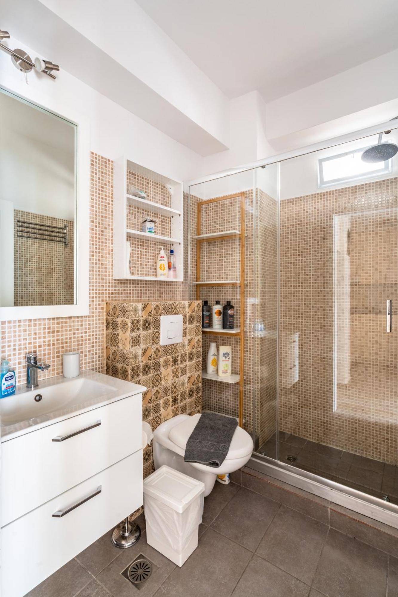 דירה Great 35 Sq M On 1st Floor In Bohemian Psyri In Athens' Historic Center-in Vivo